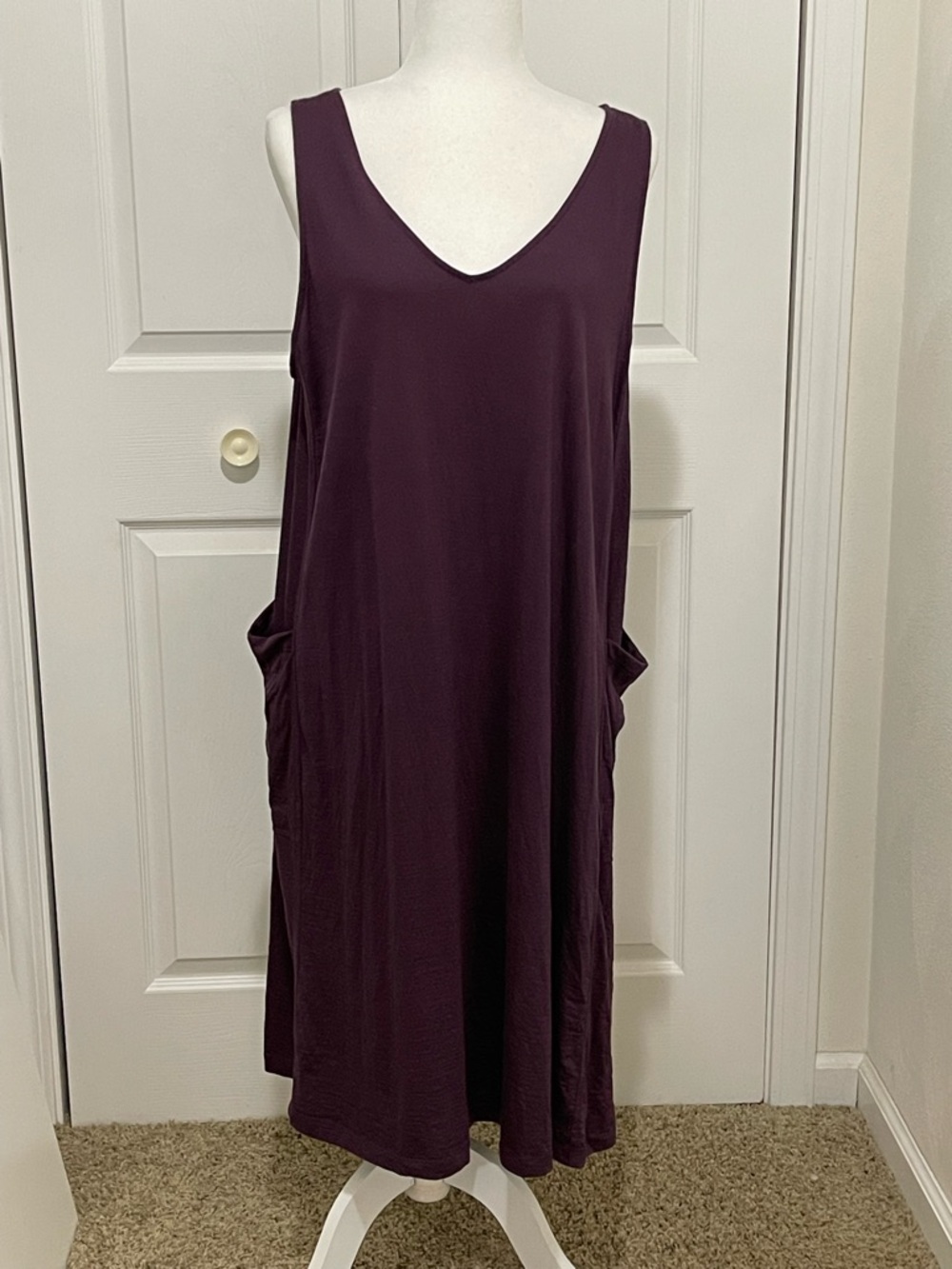 Reversible Summer Midi Dress with Waist Tie in marionberry - Picture 4 of 11